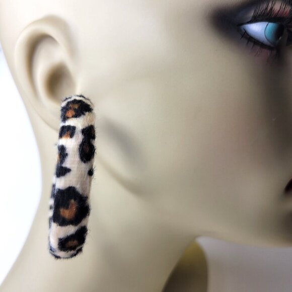 Fuzzy Animal Print Hoop Earrings - Picture 3 of 6